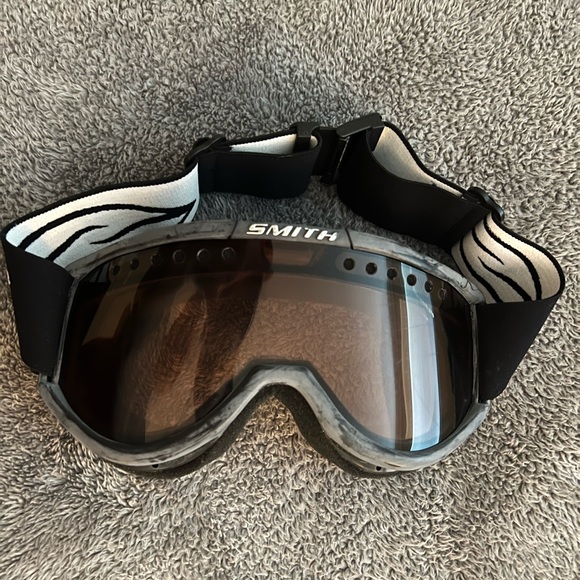 Smith Optics Accessories - Smith snow goggles.